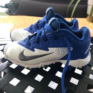 Nike Kids Baseball Cleats Size 11